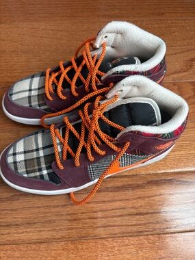 Nike Kids Burgundy Plaid Sneakers with Orange Laces